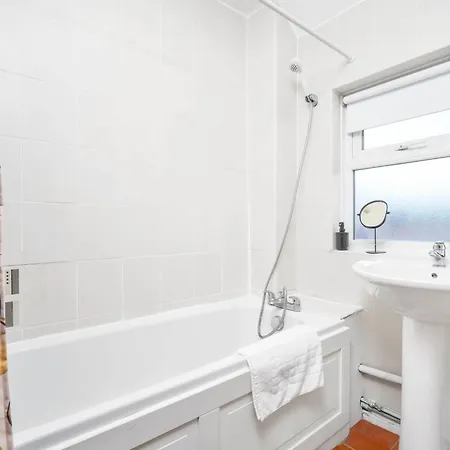 Birmingham City Centre - 3 Bedroom House - Parking - Netflix - Wifi - Up To 7 Guests -12W Exterior photo