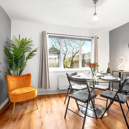 Birmingham City Centre - 3 Bedroom House - Parking - Netflix - Wifi - Up To 7 Guests -12W Exterior photo