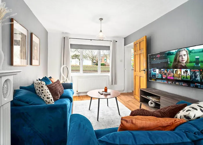 Birmingham City Centre - 3 Bedroom House - Parking - Netflix - Wifi - Up To 7 Guests -12W