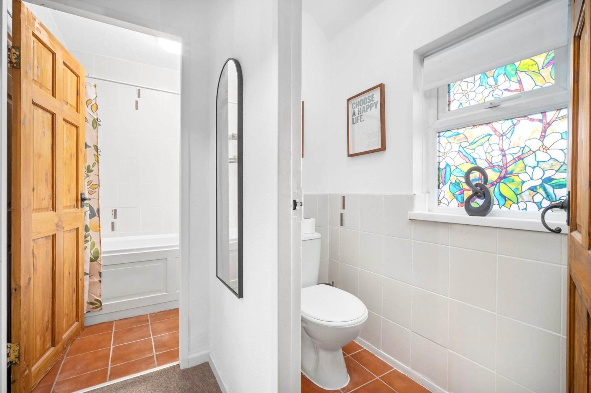 Centre - 3 Bedroom House - Parking - Netflix - Wifi - Up To 7 Guests -12w Holiday home Birmingham